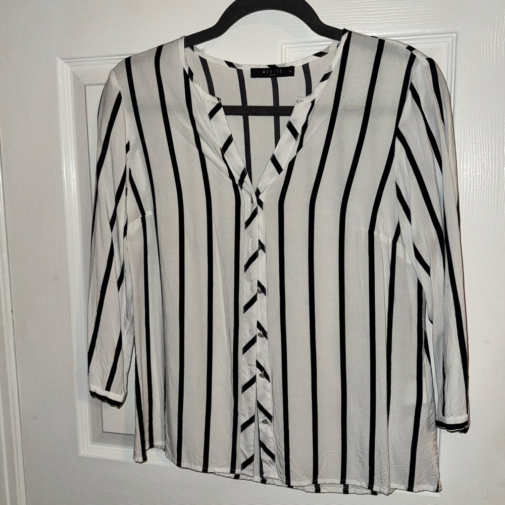 Stylish Black and White Striped Crop Top